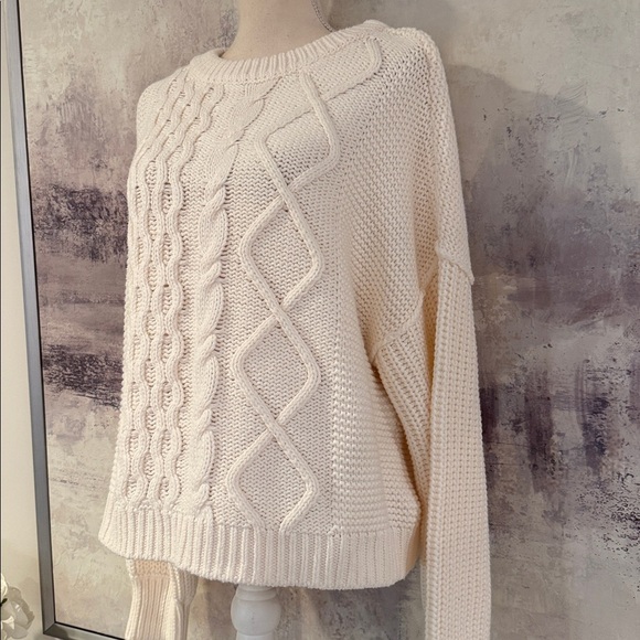 FREE PEOPLE Cozy Cream Cable Crew Neck Knit Sweater Size Large - Picture 3 of 6